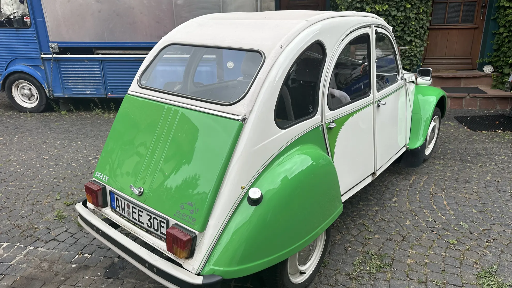 Citroën 2CV – Elektrifiziert Dolly Grün Weiss