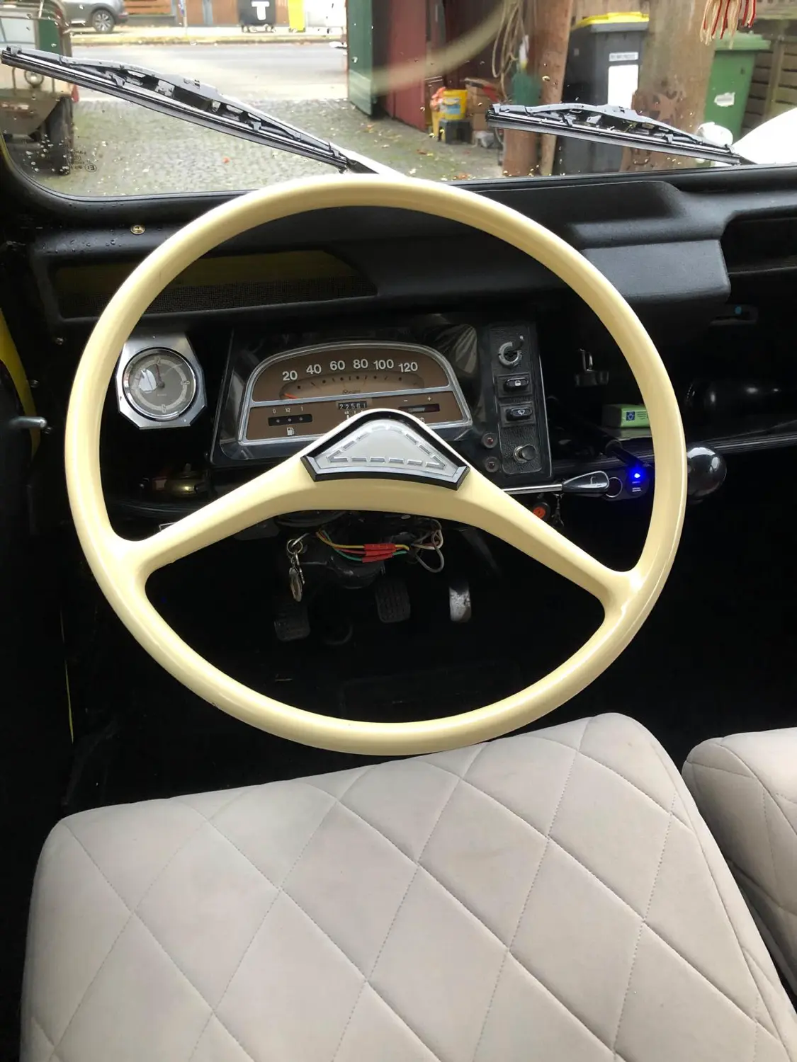 Citroën 2CV Charleston Gelb/Schwarz -VERKAUFT-