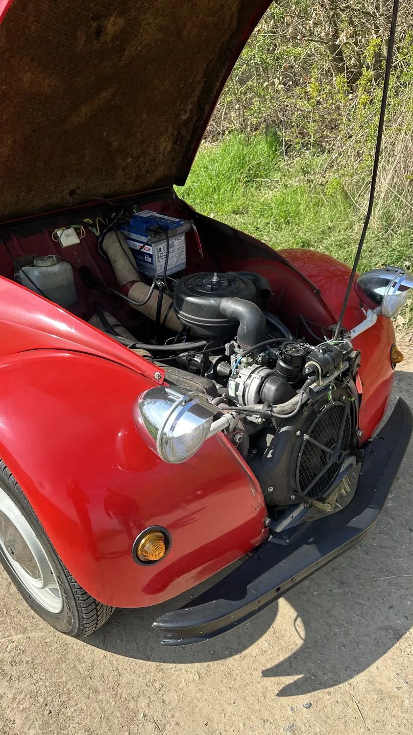 Citroën 2CV6 Rot