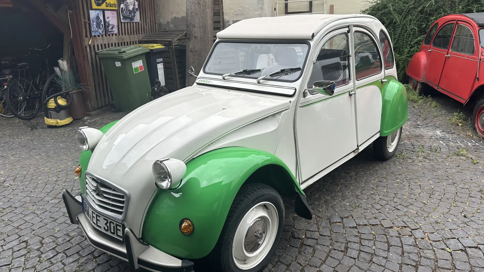 Citroën 2CV – Elektrifiziert Dolly Grün Weiss