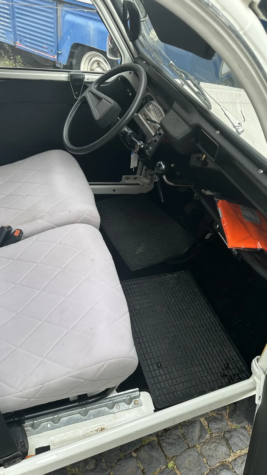 Citroën 2CV – Elektrifiziert Dolly Grün Weiss